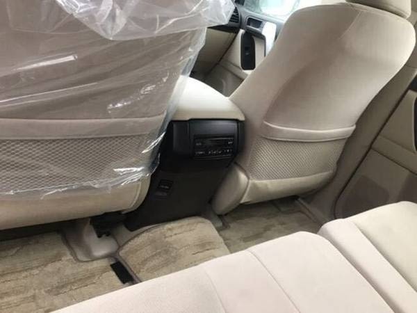 2019款丰田霸道4000中东版全系现车配置性能报价解析
