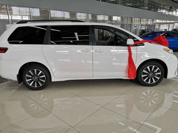 塞纳商务车2019款报价,塞纳商务车2020款 2019款平行进口丰田塞纳豪华保姆车价格