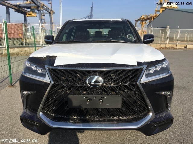 2020款中东版丰田雷克萨斯LX570评测
