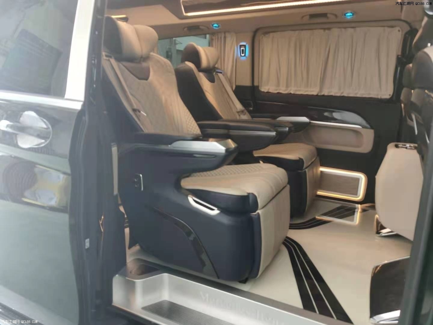新款2021款福建奔驰v260高顶商务车体验