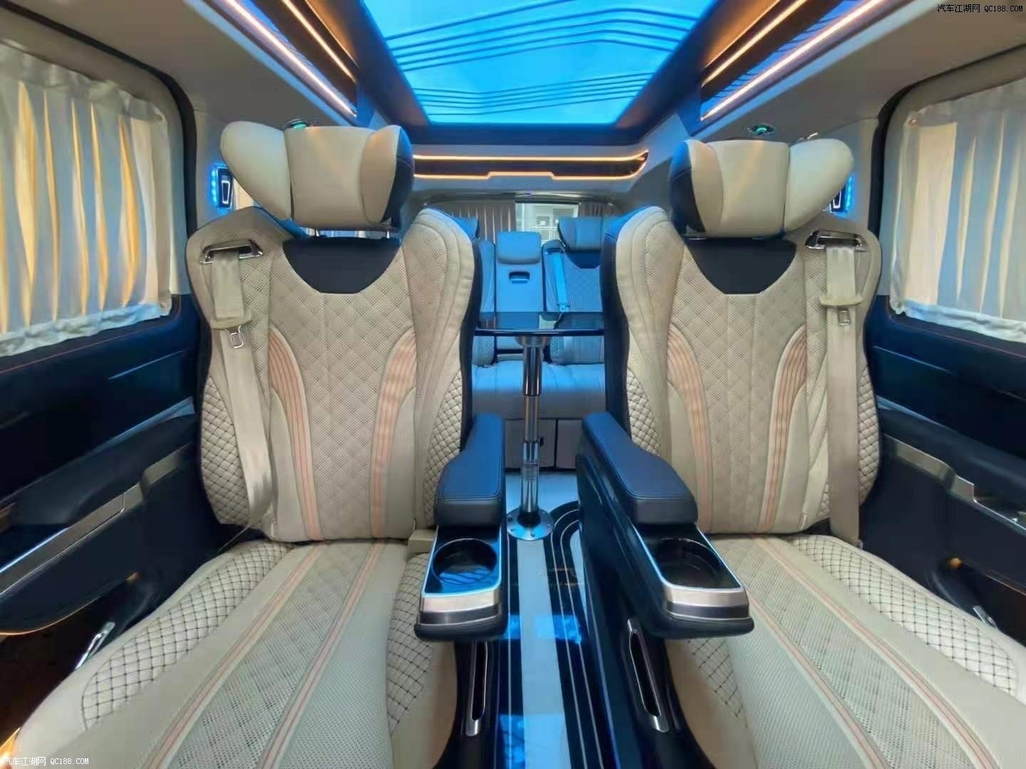 奔驰v260新款九速迈巴赫7座商务车评测