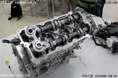技术日产的王牌 VQ35DE发动机拆解说明