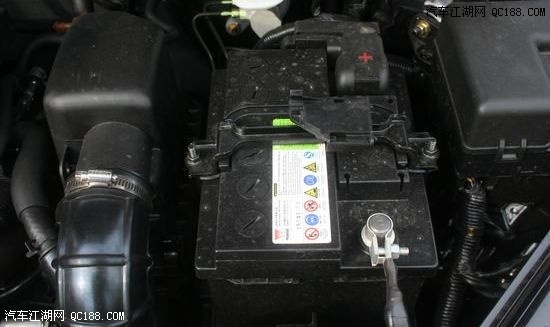 内部空间大噪音小腾翼c30车主提车作业