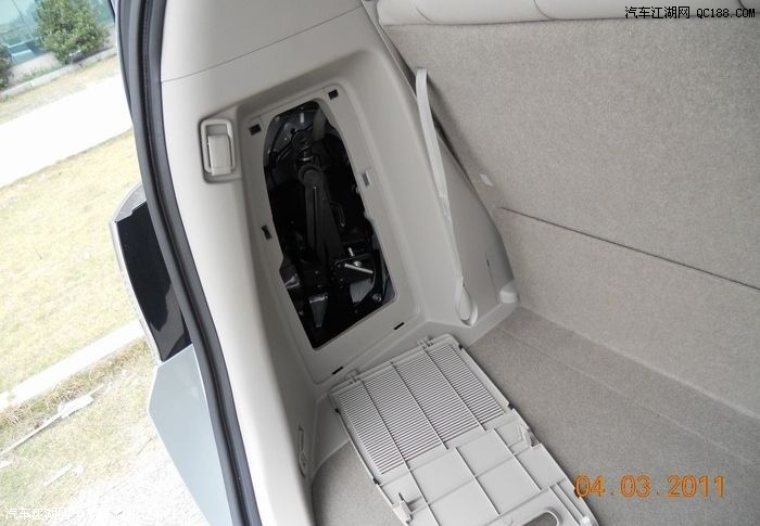 【图】座椅依旧是亮点 马自达8 2.3l提车详解_第4页_汽车江湖网 - qc188.com