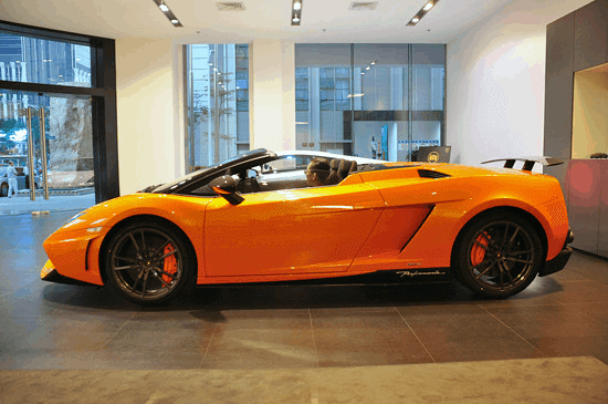 跑车 550_365 gif 动态图 动图