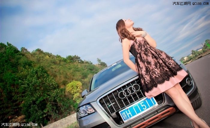人车合一的诱惑 奥迪q5香车配美女上图
