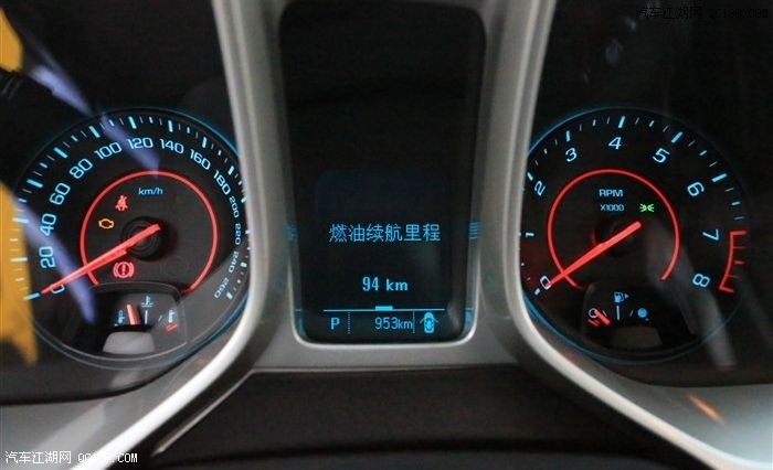 大黄蜂不是男人的专利 购科迈罗camaro