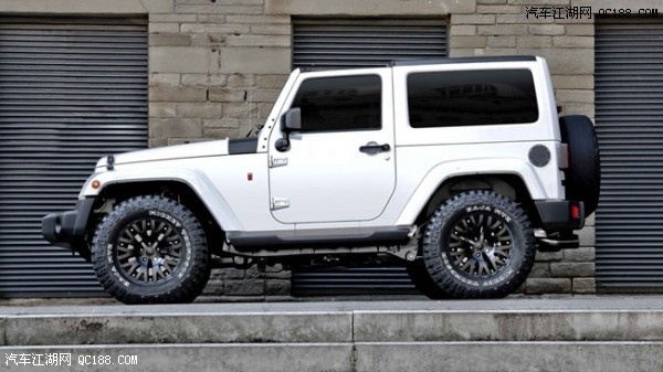 2013-jeep-wrangler-sahara-2-8-diesel-4dr-chelsea-truck-company-by-kahn-design-2-.jpg