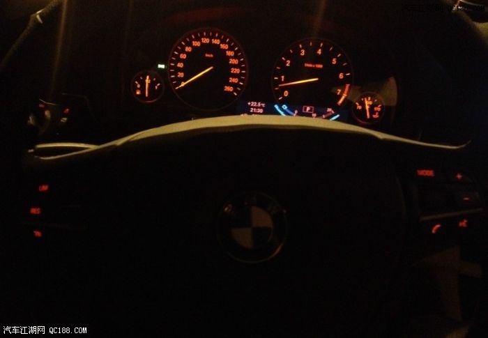 钟爱动力 内饰大气 提宝马530li 晒晒我的夜间实拍照片