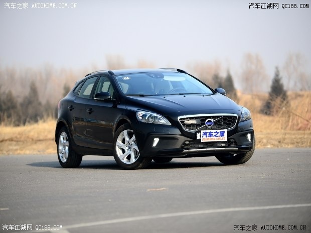 『沃尔沃v402014款 cross country 2.0t t5 awd 智雅版』