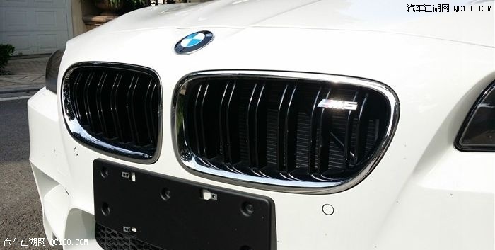 超大电动后备厢强劲动力 2014款M5提车