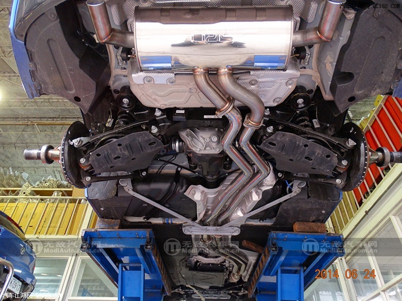 宝马m135i/m235i用巨石排气&Downpipe