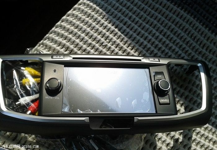 【图】自己动手成功加装双屏独立显示导航 分