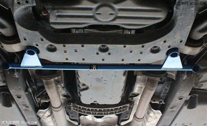 丰田锐志_多少收入买锐志(2)