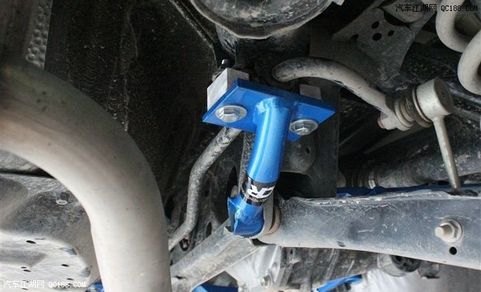 丰田锐志_多少收入买锐志(2)