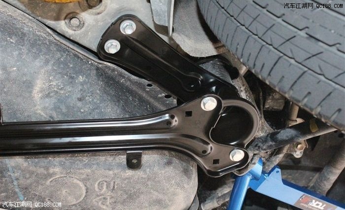 丰田锐志_多少收入买锐志(2)