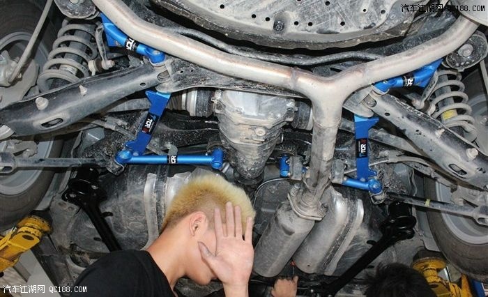 丰田锐志_多少收入买锐志(2)