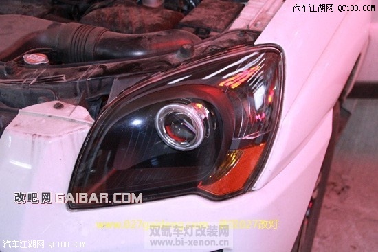 武汉027改灯:起亚狮跑,改装奥迪Q5双光透镜! _双氙车灯改装网_中国汽车照明门户网站