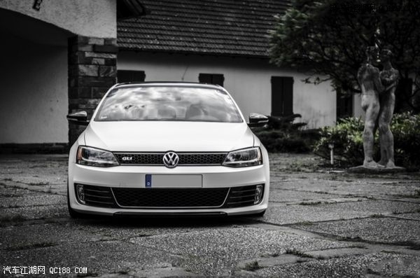 GLIװ
