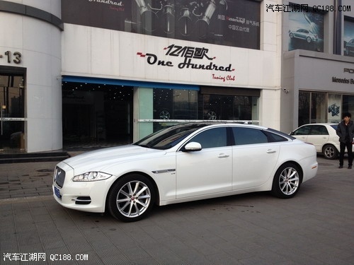 贵族血统 捷豹xjl车身荧光白贴膜改装