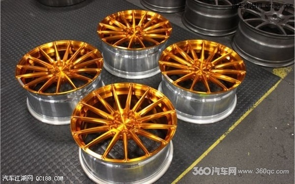 不是土豪金也迷人 COBB改装厂推出福克斯ST