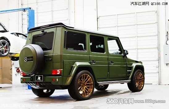 brabus改装的奔驰g63 amg 军绿色车身配碳纤维发动机舱盖