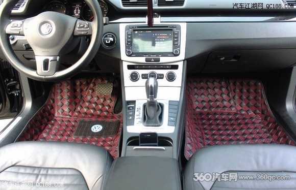 大众新迈腾B7L安装刺绣花3D大包围汽车脚垫实拍