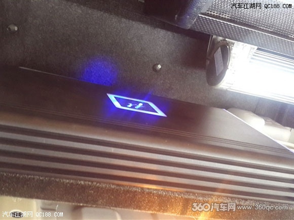 近在身边的舒适之音 钦州艺声丰田凯美瑞改装雷贝琴汽车音响
