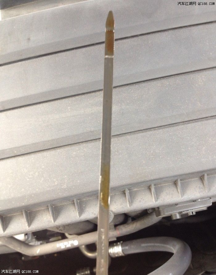 请教机油尺怎么看?