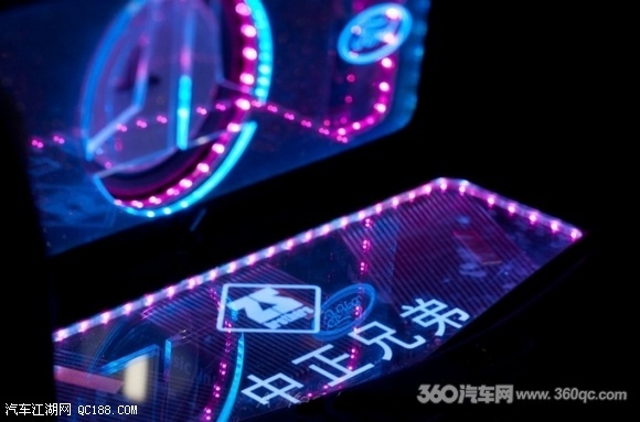 声色俱佳 福特福克斯改装法国劲浪汽车音响