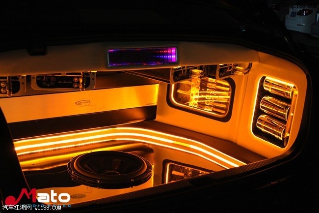厦门音乐车坊丰田皇冠改装Hybrid Audio和ARC音响