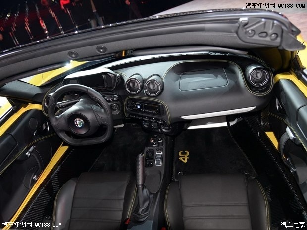 2015北美车展 阿尔法罗密欧发布4C Spider