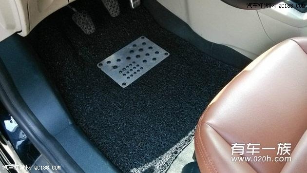 ��ɫ���ؼ��껪�������ʵ�ø�װչʾ