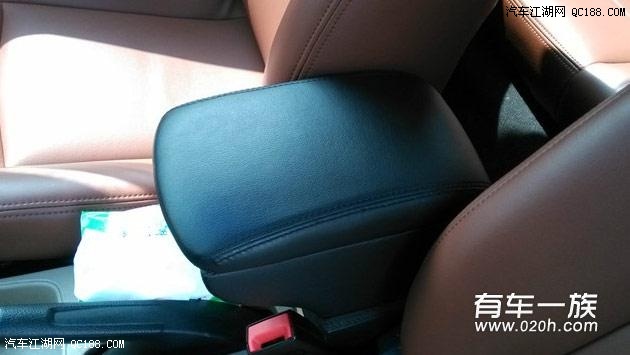 ��ɫ���ؼ��껪�������ʵ�ø�װչʾ