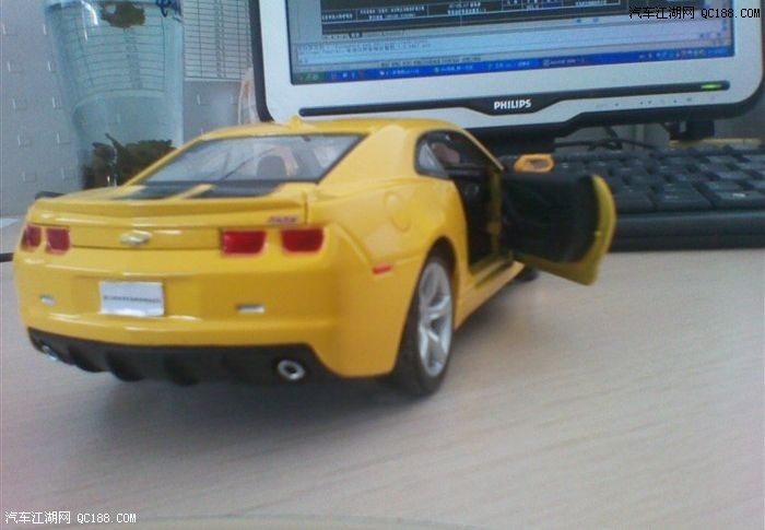 小龙虾每亩一年收入_360一年收入多少钱(2)