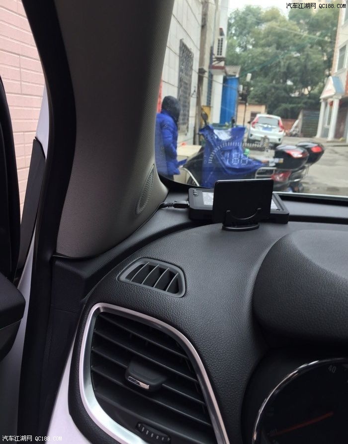 【图】昂科拉安装抬头显示器,可自行调节亮度