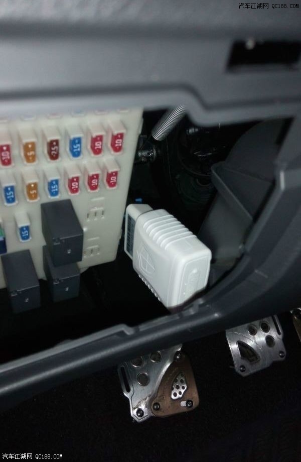 瑞虎3魔力版新增obd,功能强大值得推荐给大家