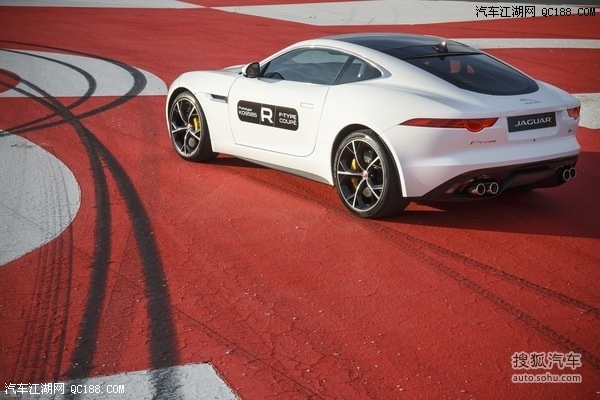 奔驰AMG GT来挑衅 三款性能跑车大对决