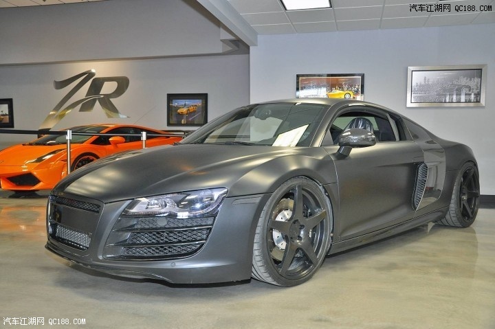 matte-black-audi-r8-3.jpg