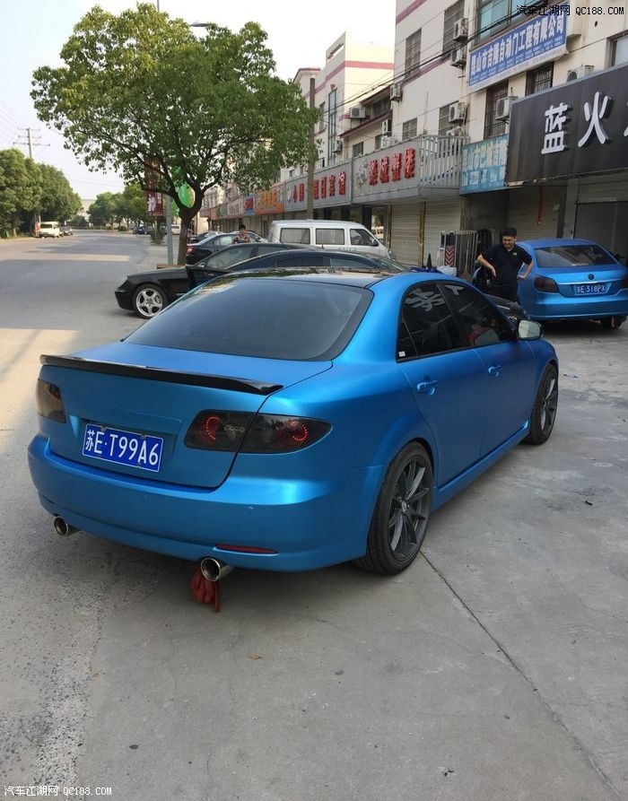 一个完美的华丽转身 马自达6改色效果秀
