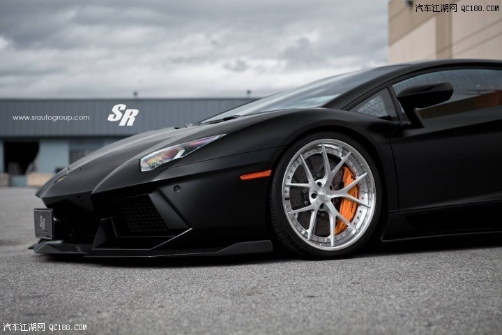 matte-black-lamborghini-aventador-2.jpg