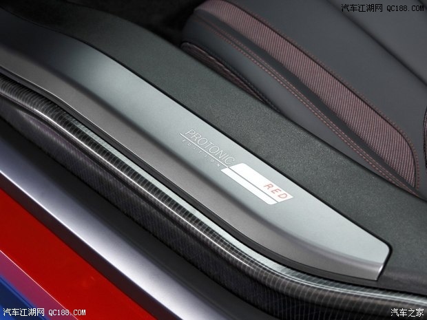 宝马发布i8 Protonic Red Edition官图