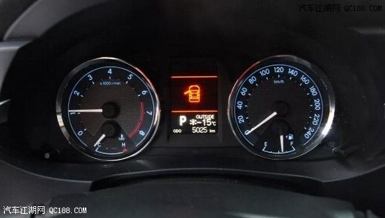 【图】银外黑内1.6CVT GL-i卡罗拉新车用车心