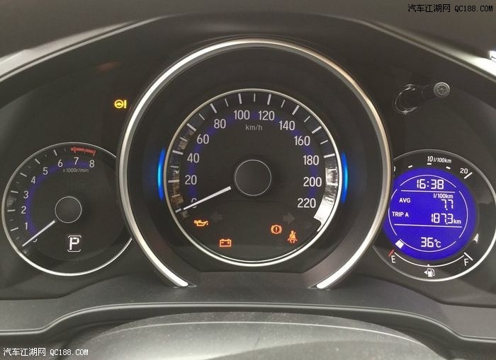 空间宽敞油耗满意 本田飞度1.5l提车记