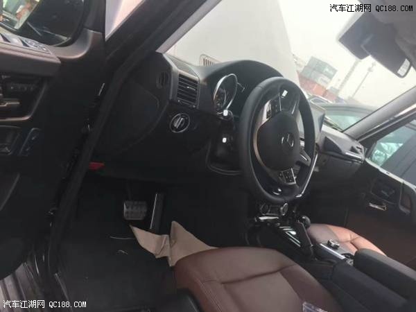 2017款奔驰G350柴油天津港现车报价评测