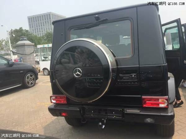 2017款奔驰G350柴油天津港现车报价评测