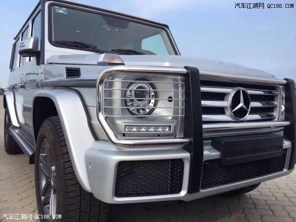 2018款奔驰G500四轮驱动19寸轮毂配置