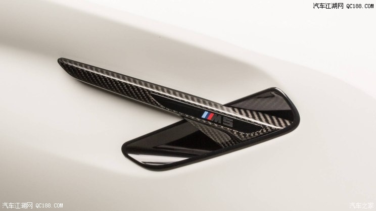 宝马正式发布M5 M Performance套件版车
