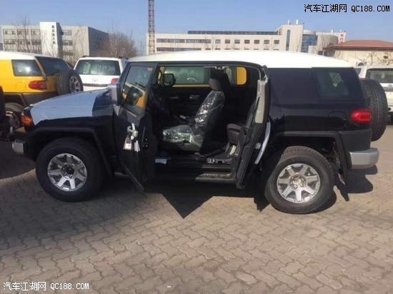 进口车18款丰田FJ酷路泽中东版配置解读