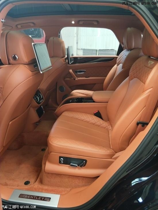18款宾利添越6.0t w12双涡欧版现车感受